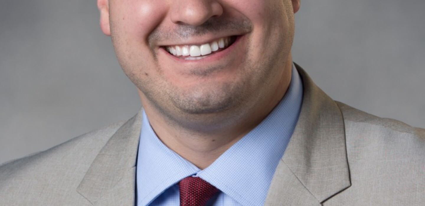 St. Luke’s Oncologist Dr. Roberto Fernandez Now Seeing Patients in Two