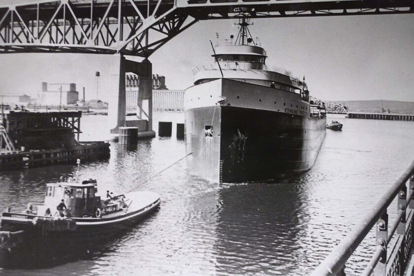 how the edmund fitzgerald sank