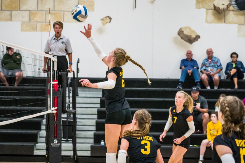 092821-byron-jumbrota-mazepa-girls-volleyball-5242.jpg