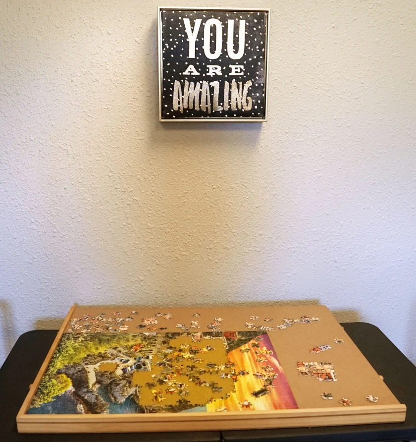 Calming activities like puzzles are available for students to work on as they please, allowing a mental break from the stress of school.Thalen Zimmerman / Alexandria Echo Press