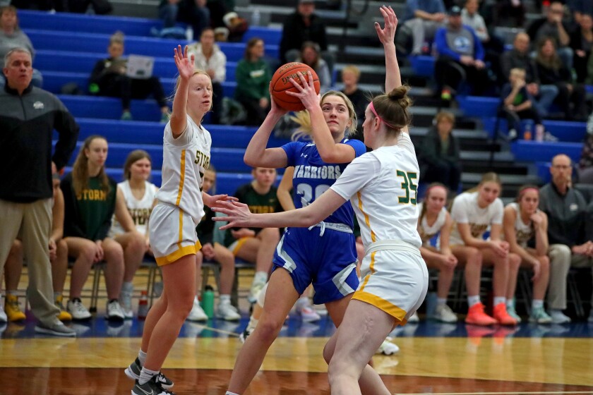 Brainerd's Brook Sandberg looks to the basket against Sauk Rapids on Thursday, Dec. 8, 2022, at Brainerd High School.