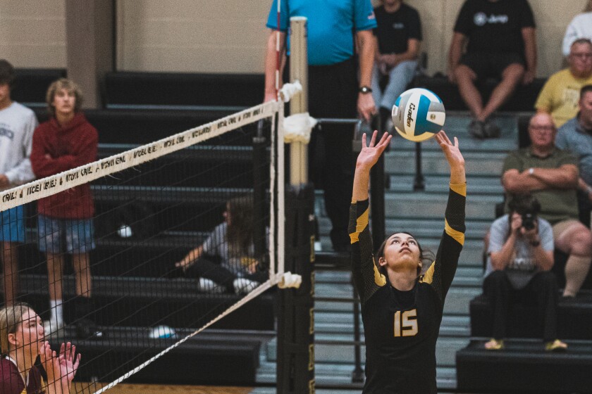 9-29-22VolleyballMitchellvsRoosevelt-42.jpg