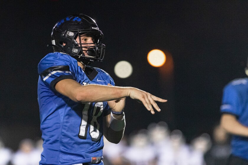 10-20-22PrepFootballTri-ValleyvsMPV-32.jpg