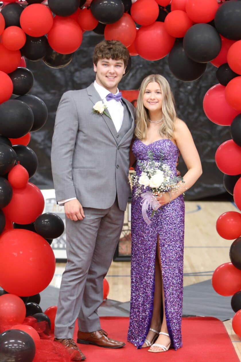 Prom Forum Brandon-Evansville High School Prom 2024 - PHOTOS - Alexandria Echo ...