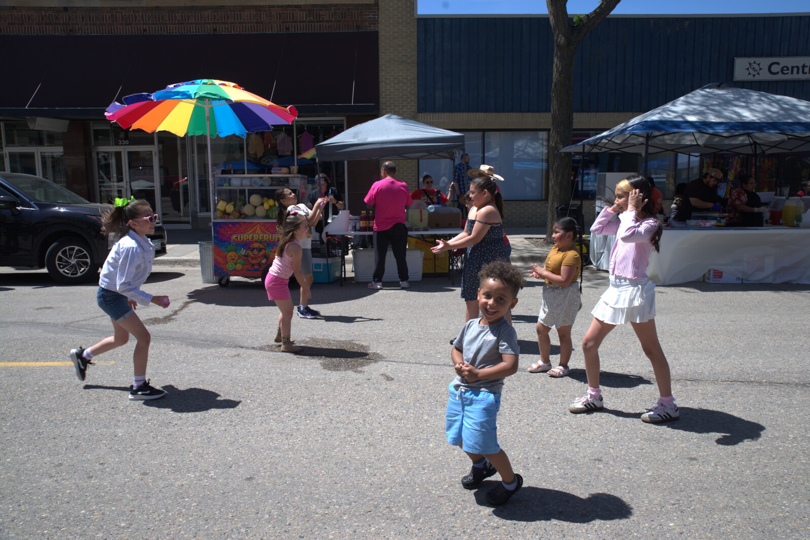 Cinco de Mayo event in downtown Willmar shows off cultures