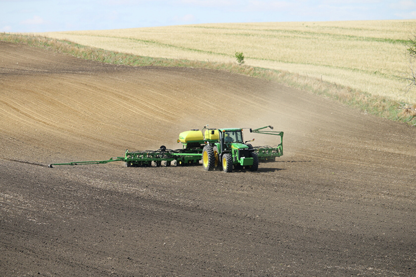 Farm custom rates show slight increase for 2025 - Agweek | #1 source ...