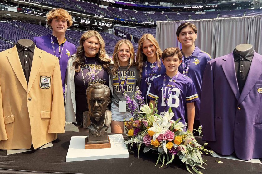 Listen: Remembering Bud Grant, Part 1 - Superior Telegram | News