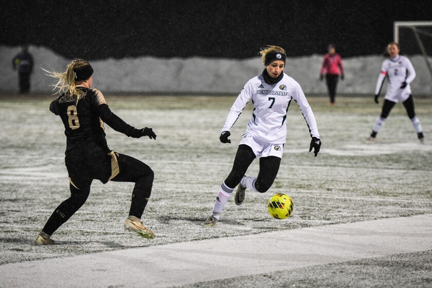112322.S.BP.BSUWSOC Emily Baurr.jpg
