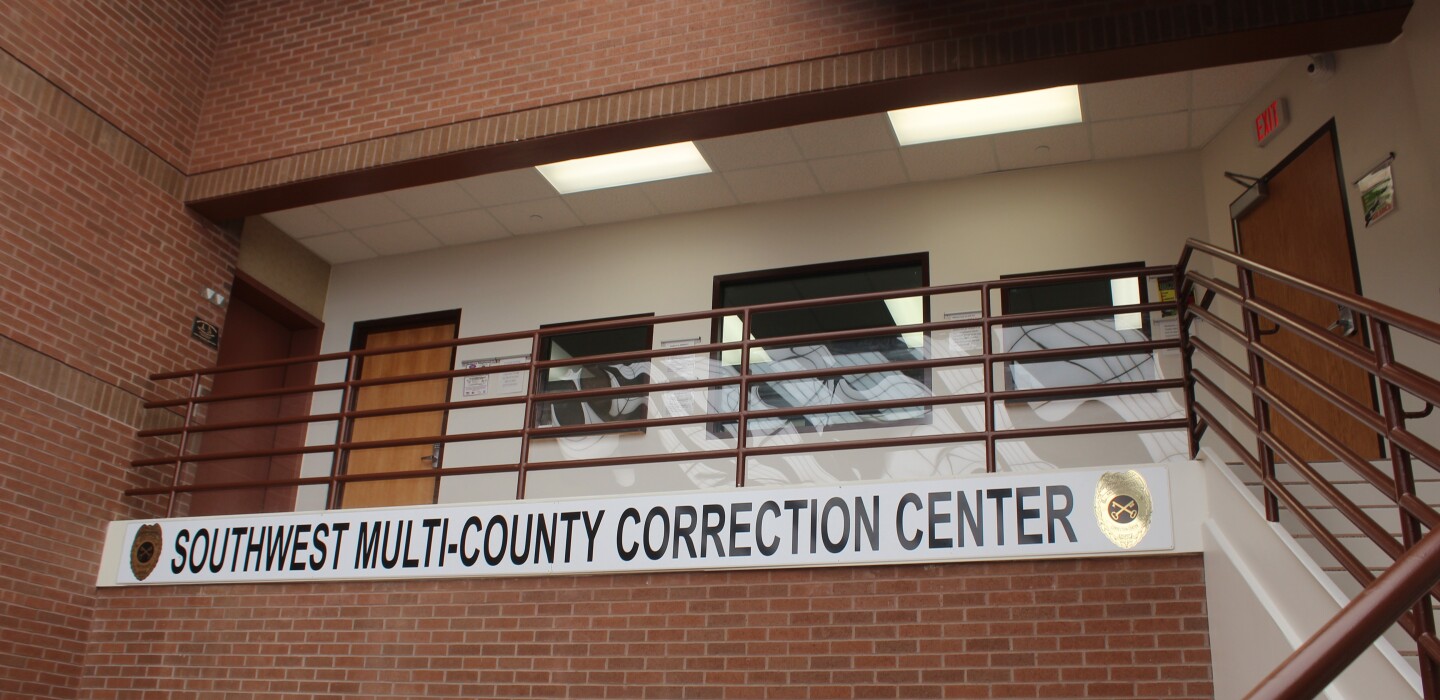 Stark County Inmate gives birth in holding cell — sues jail The