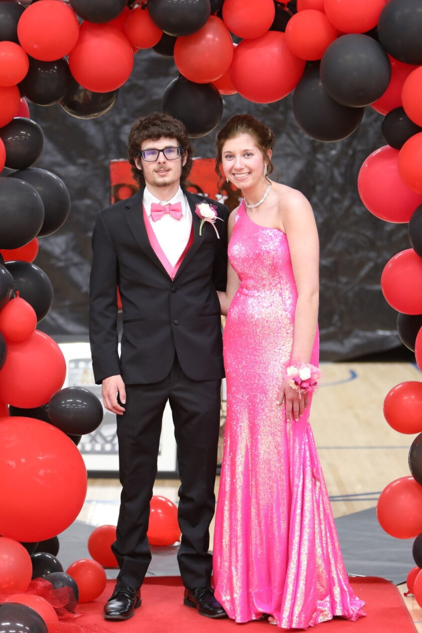 Prom Forum Brandon-Evansville High School Prom 2024 - PHOTOS - Alexandria Echo ...
