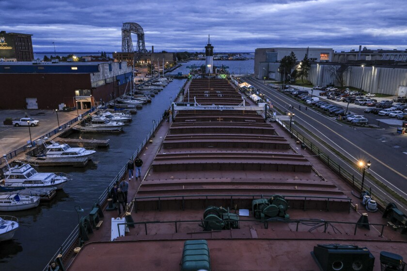 actors perform at haunted ship