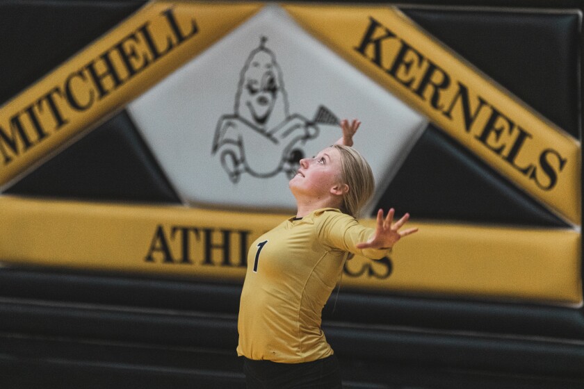 9-29-22VolleyballMitchellvsRoosevelt-10.jpg