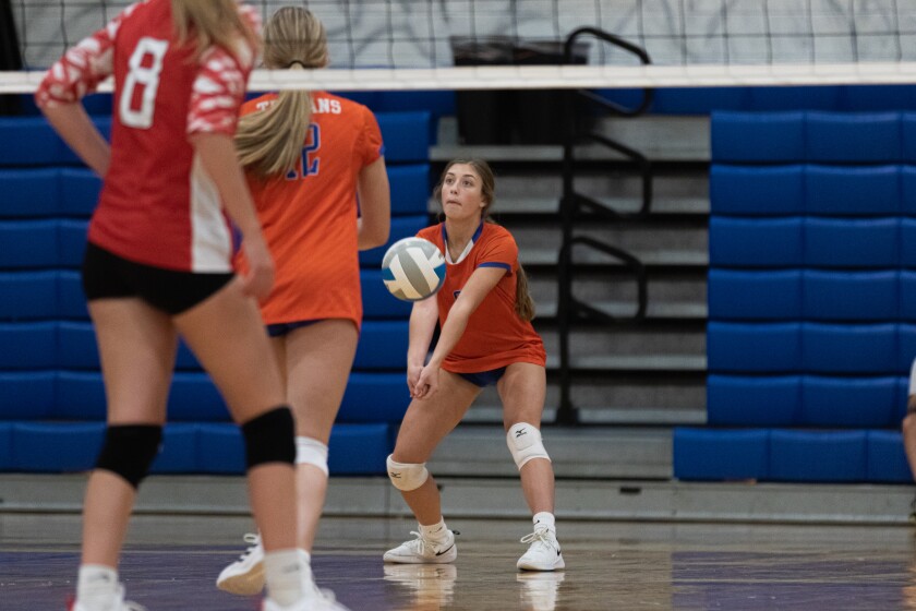 8-25-22VolleyballChamberlainvsParkston-20.jpg
