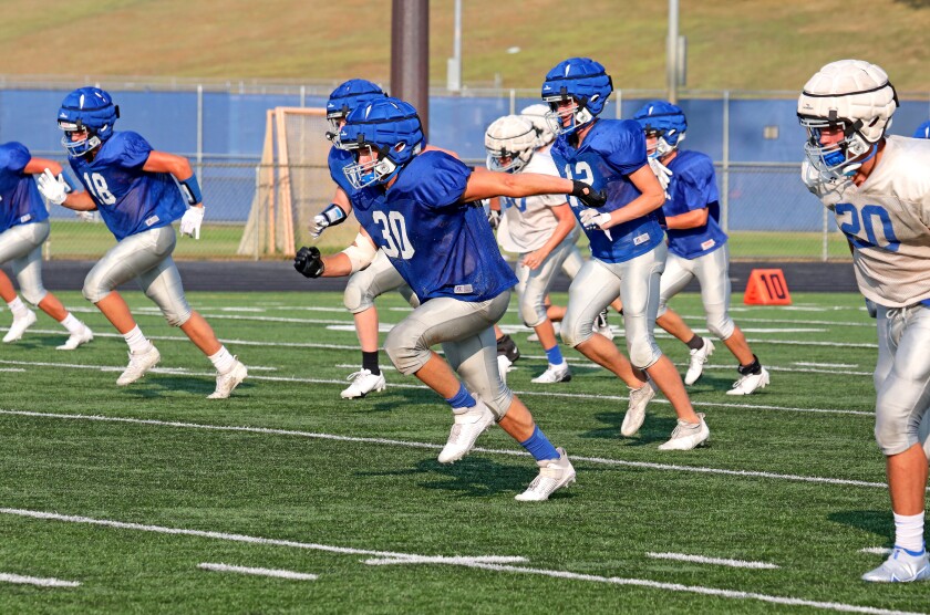 082521.S.BD.FootballFeature5.jpg