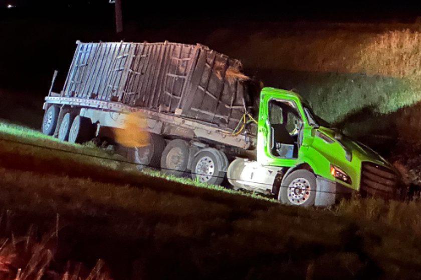 Lush Thirteen Injured After Truck And Van Crash In Far North View Photography Lush Thirteen Injured After Truck And Van Crash In Far North View Photography