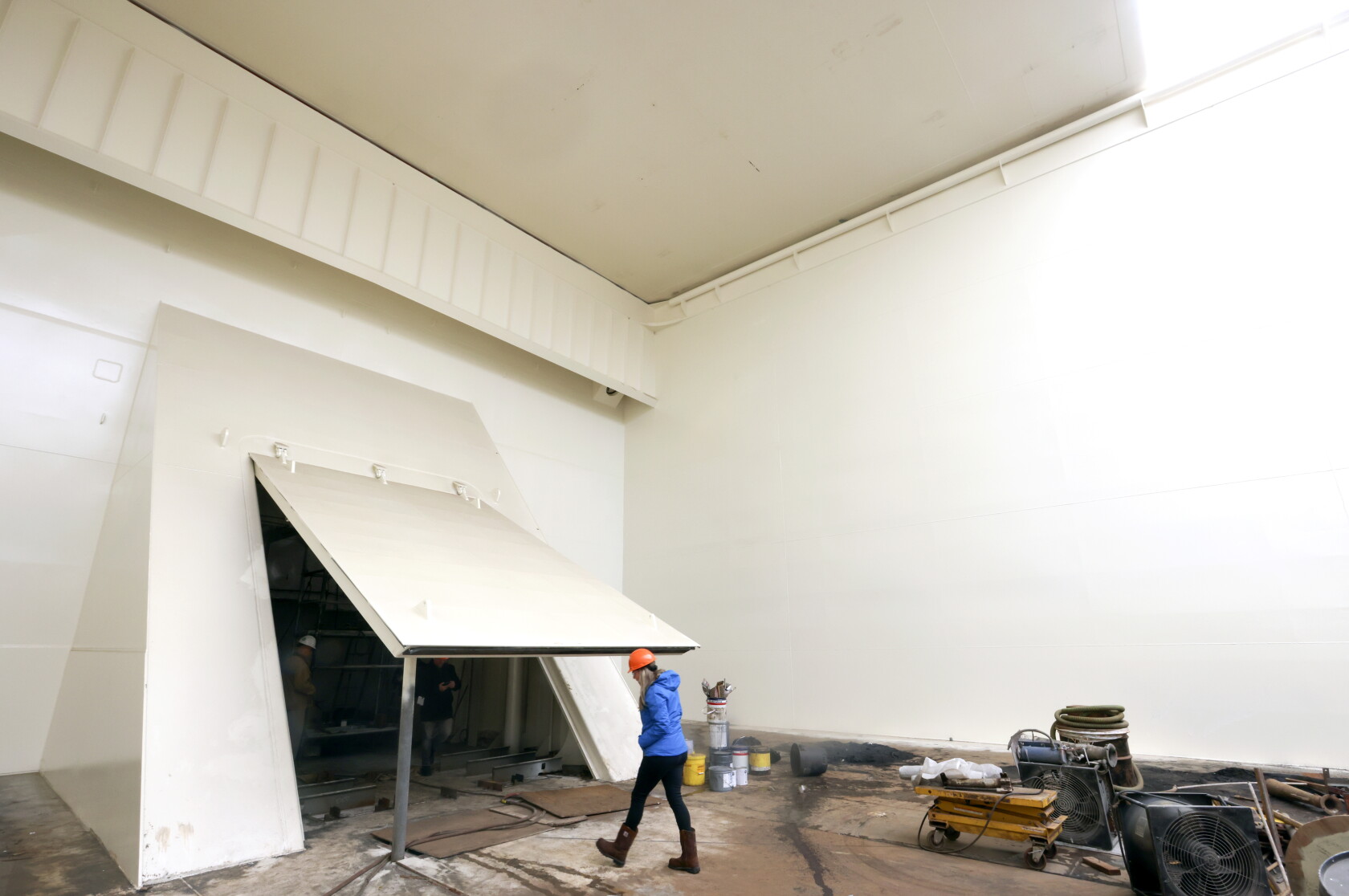 Box-shaped cargo hold among new ship's unique traits - Duluth News ...