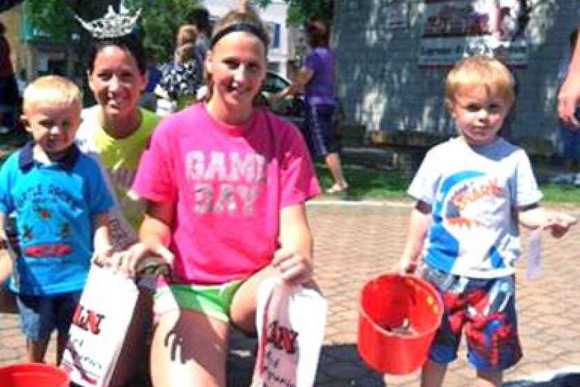 Perham Turtle Races And they're off... turtle races are under way - Perham Focus | News ...
