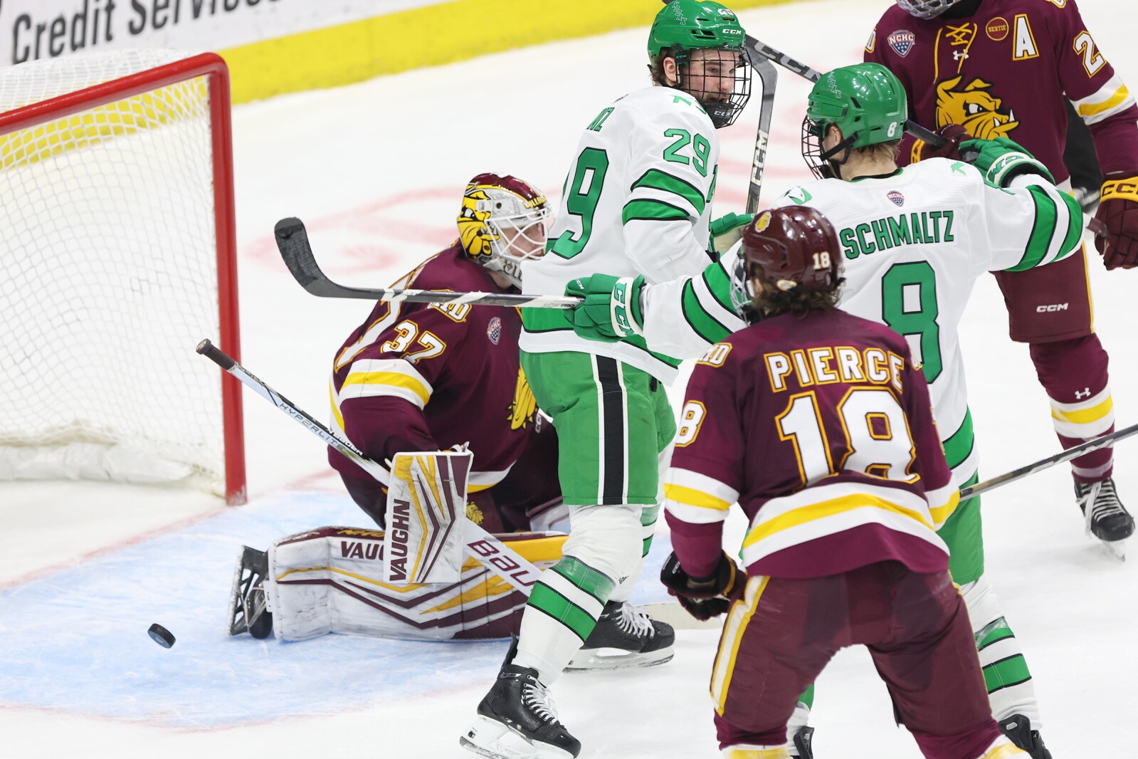 UND entering weekend on eight-game winning streak against Minnesota Duluth