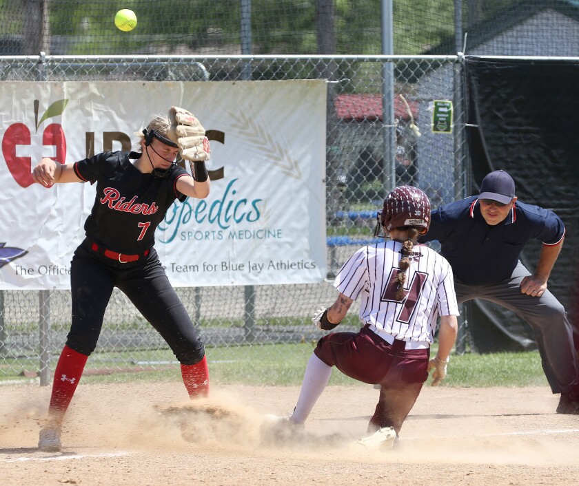 state a softball gfrr 7 bhs 4 060222.jpg
