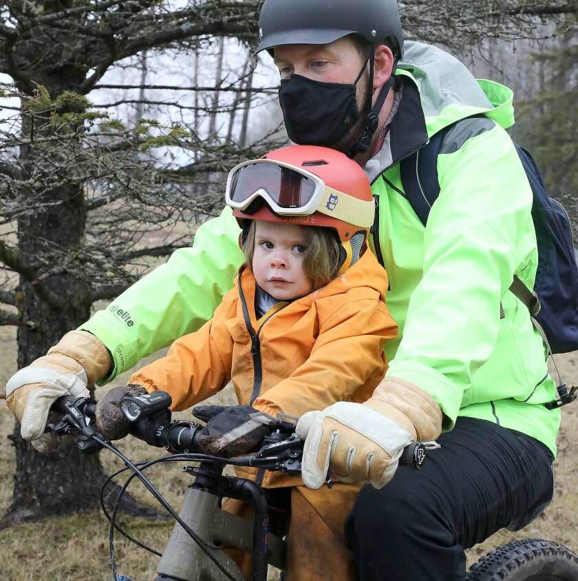 041421.f.dnt.BikeDad4.jpg