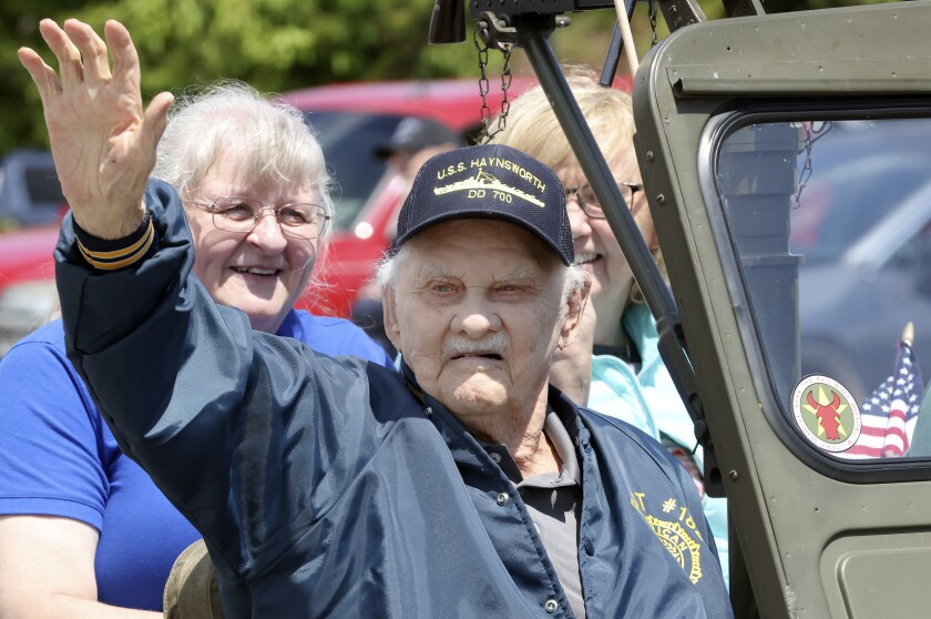 File: Duluth Memorial Day Parade grand marshal