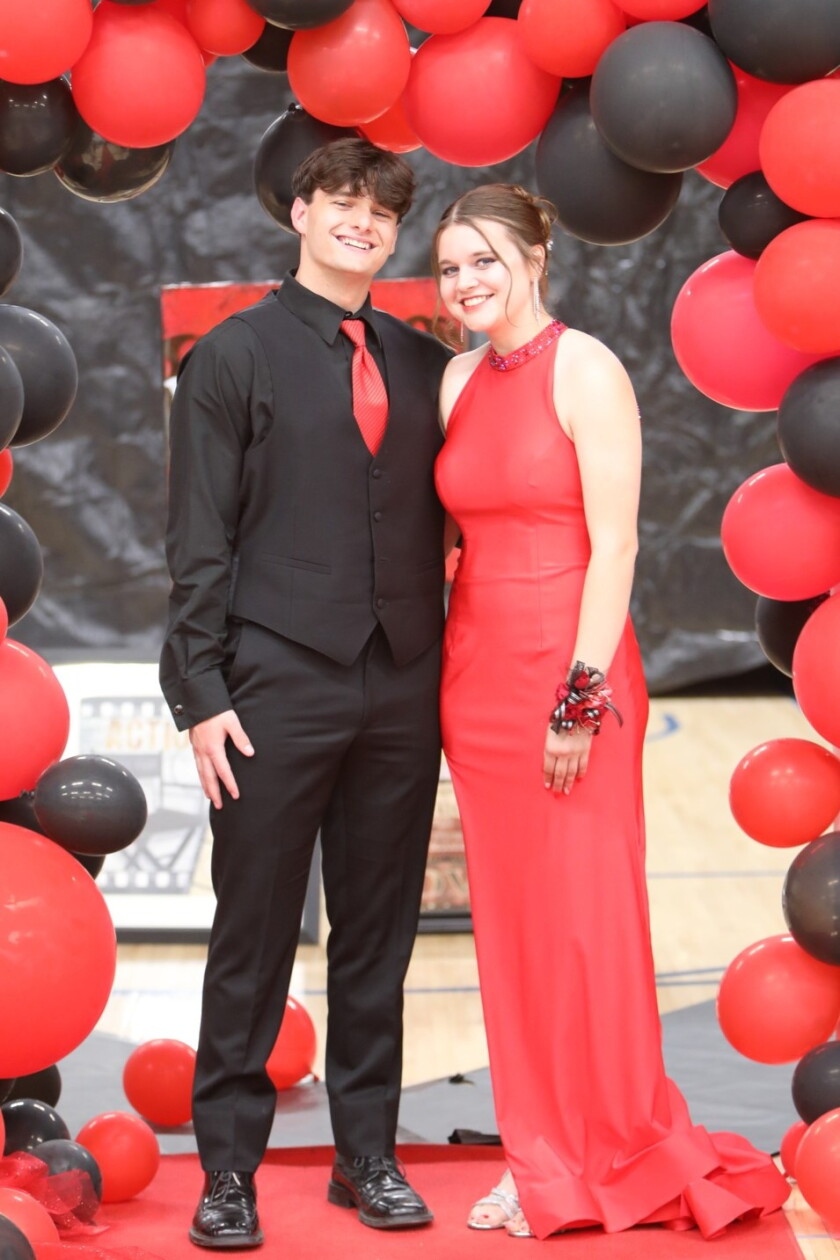 Prom Forum Brandon-Evansville High School Prom 2024 - PHOTOS - Alexandria Echo ...