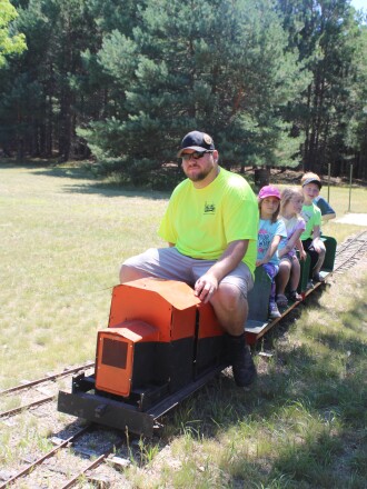 081022.N.PRE.FieldDaysKiddieTrainVert.jpg