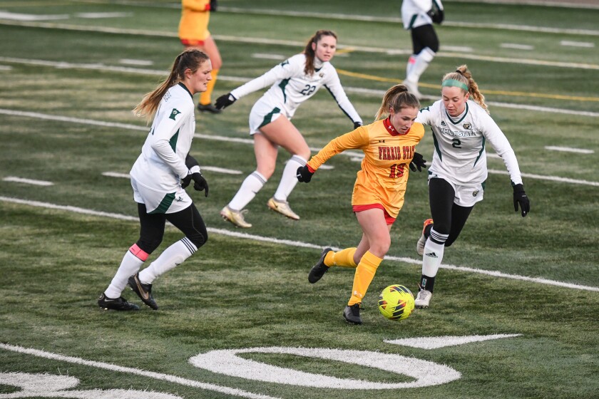112322.S.BP.BSUWSOC2 Group.jpg