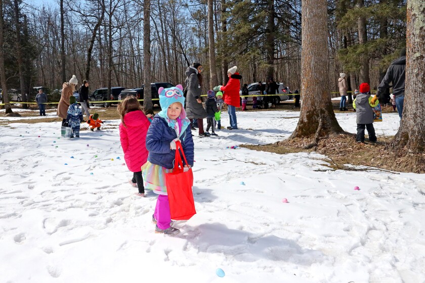 Families enjoy the Annual Lake Shore Easter Egg Hunt Saturday, April 17, 2022, at Fritz Loven Park.