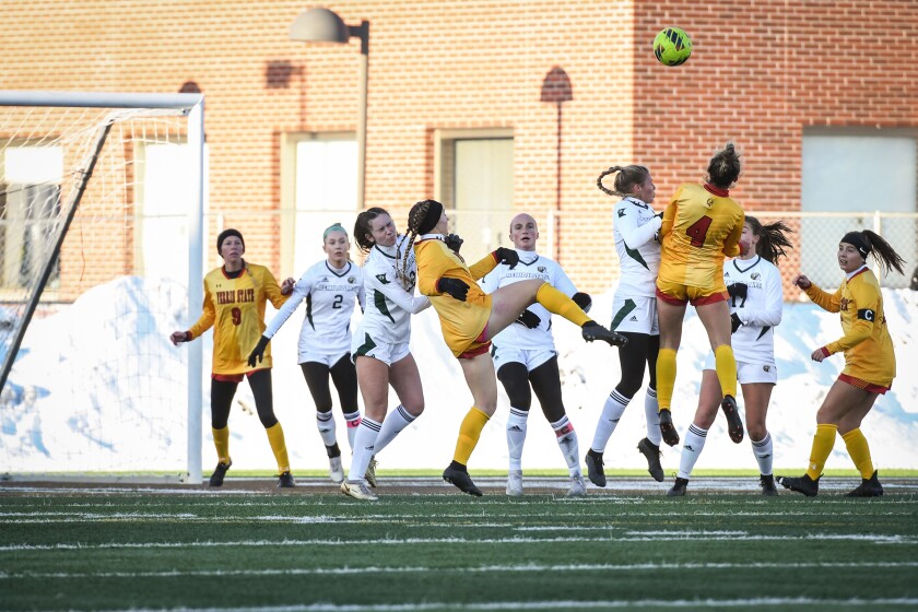 112322.S.BP.BSUWSOC2 Defense.jpg