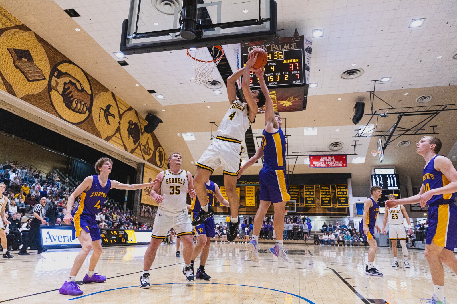 3-4-23MitchellvsWatertownSoDak16Boys-30.jpg