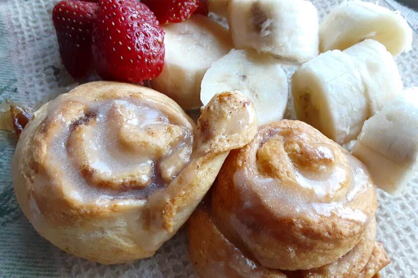 081422-rolls-fruit.jpg