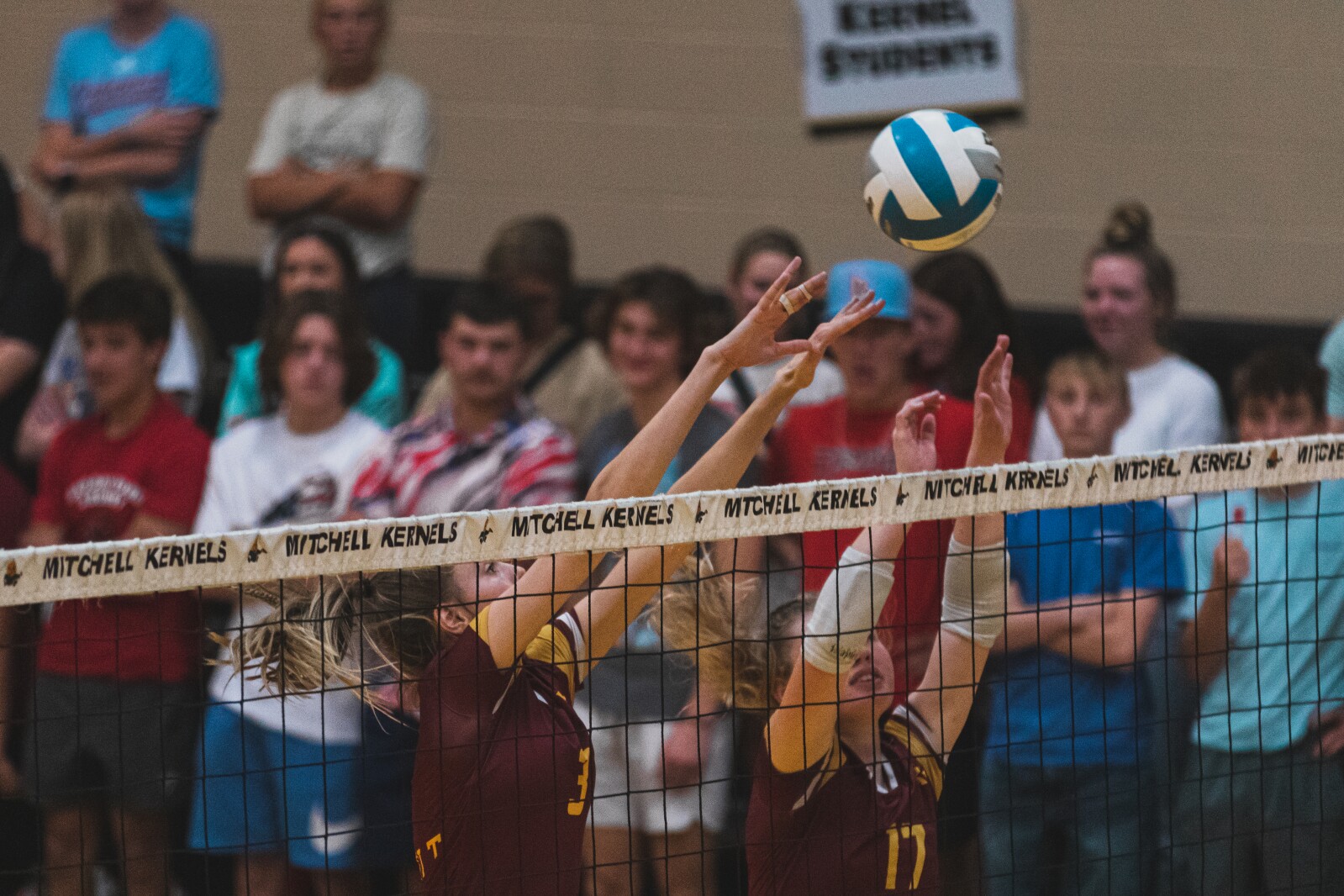9-29-22VolleyballMitchellvsRoosevelt-58.jpg
