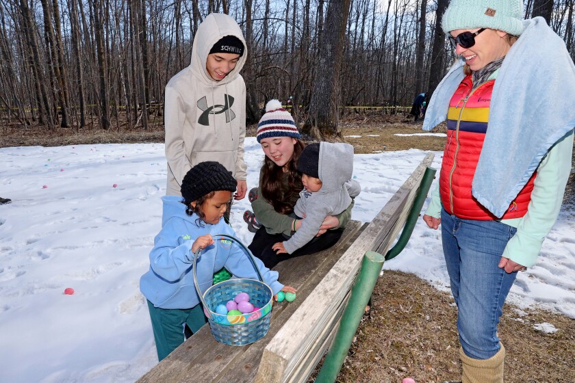 Families enjoy the Annual Lake Shore Easter Egg Hunt Saturday, April 17, 2022, at Fritz Loven Park.