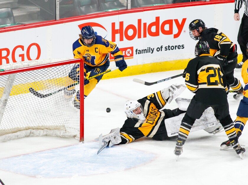 Mankato East vs Mahtomedi_0346.jpg