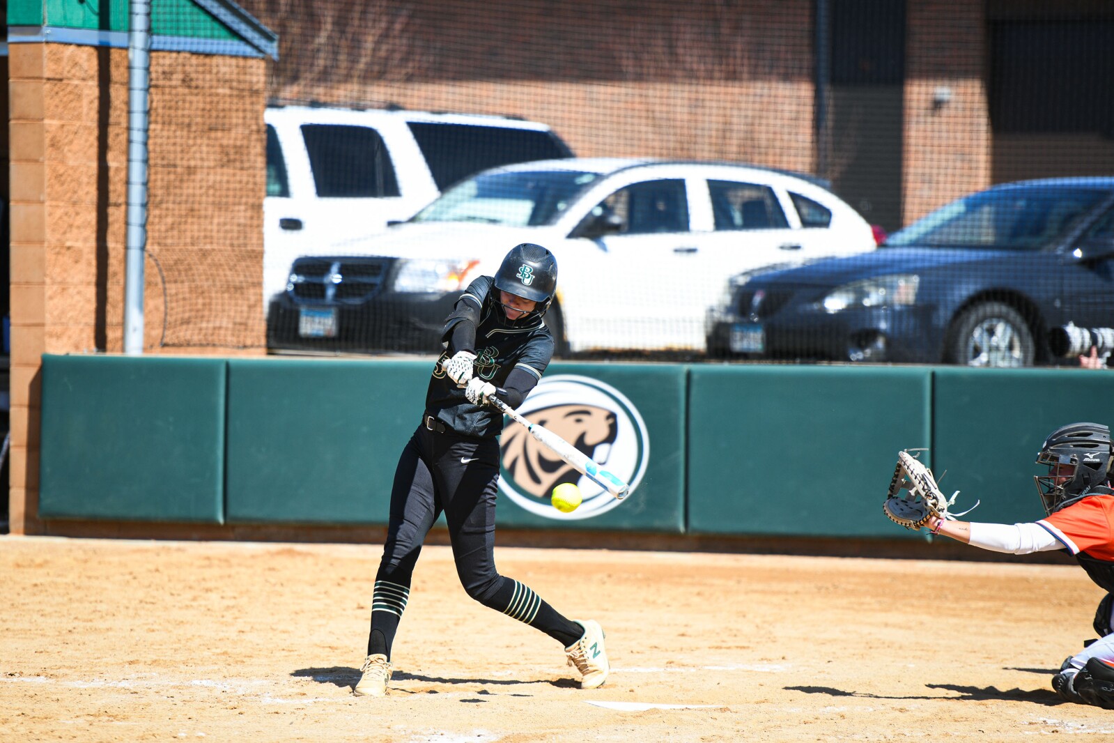Beavers use experienced batting, youthful pitching to notch Senior Day sweep of Marauders