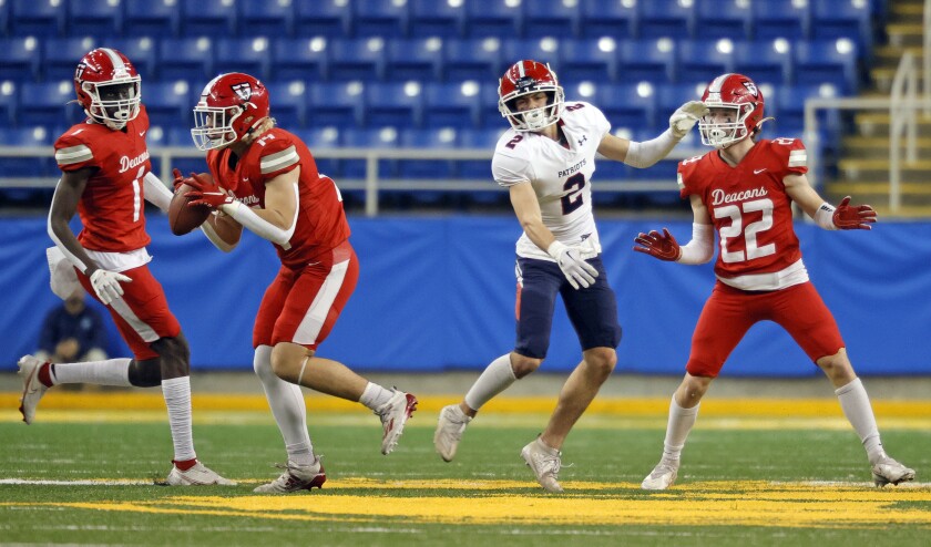 111222.sff.Dakota.Bowl.Shanley.Century11AA