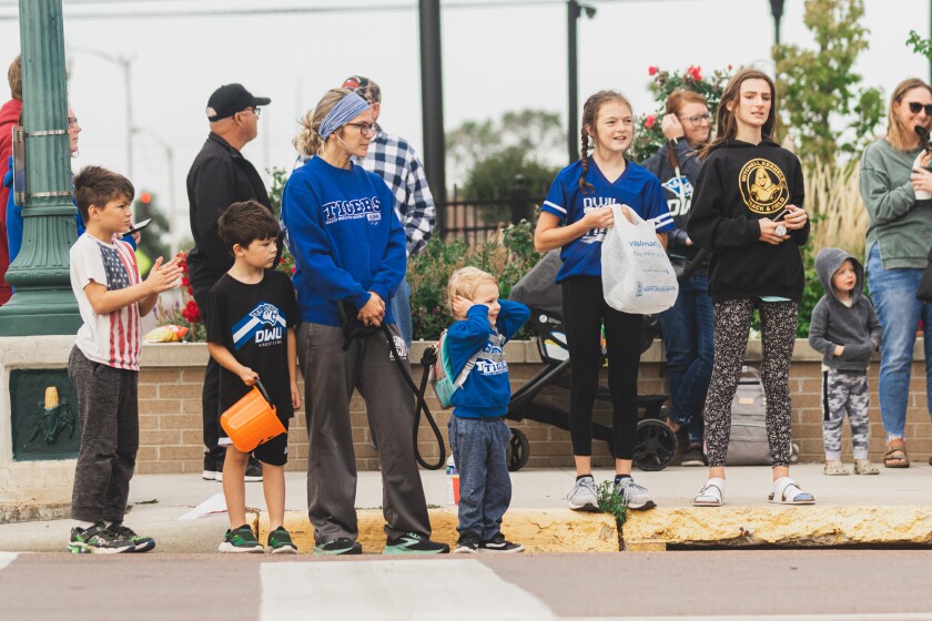 10-1-22DWUBlue&WhiteDaysParade-2.jpg