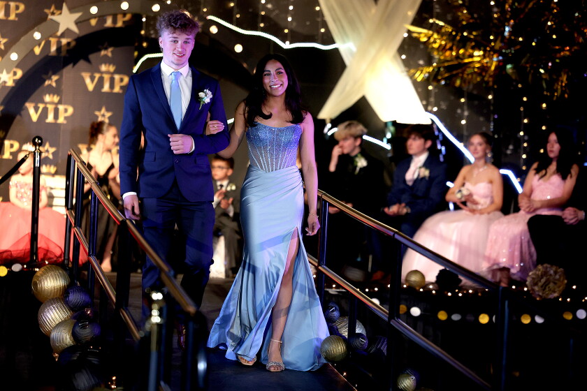 Prom Forum Photos: Lights, camera, prom - Superior Telegram | News, weather ...