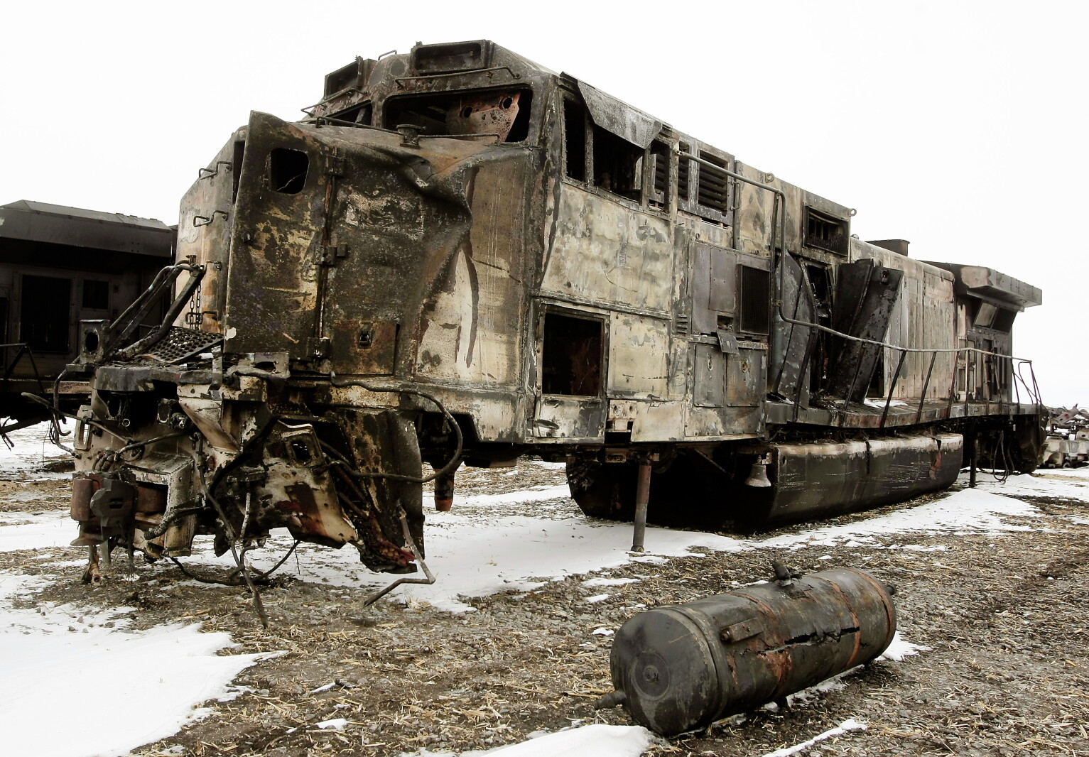 Oil Trains Exploding Second train worker sues BNSF over Casselton oil train explosion ...