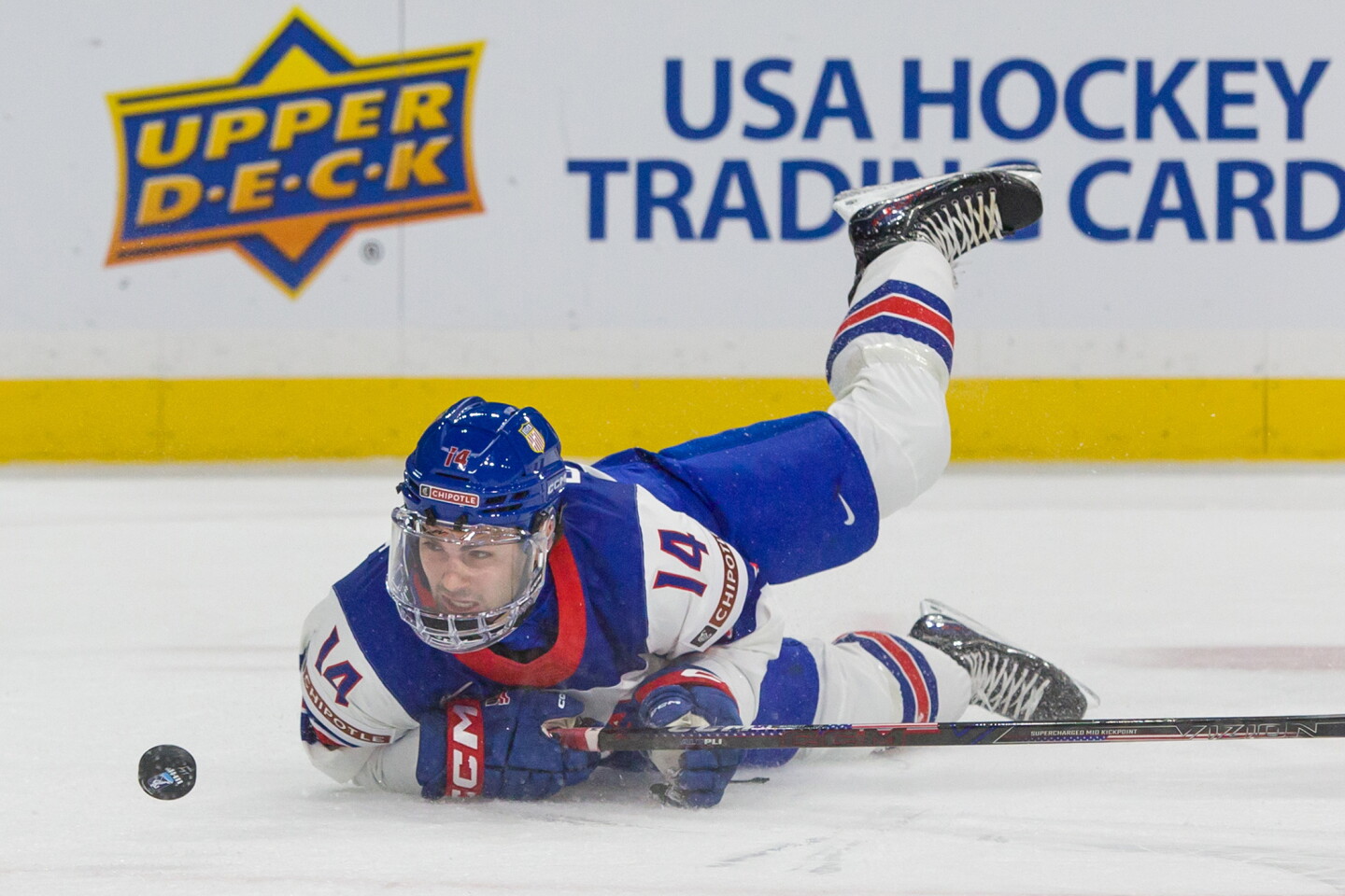 Photos: USA, Switzerland World Junior Championship hockey on Dec. 27 ...
