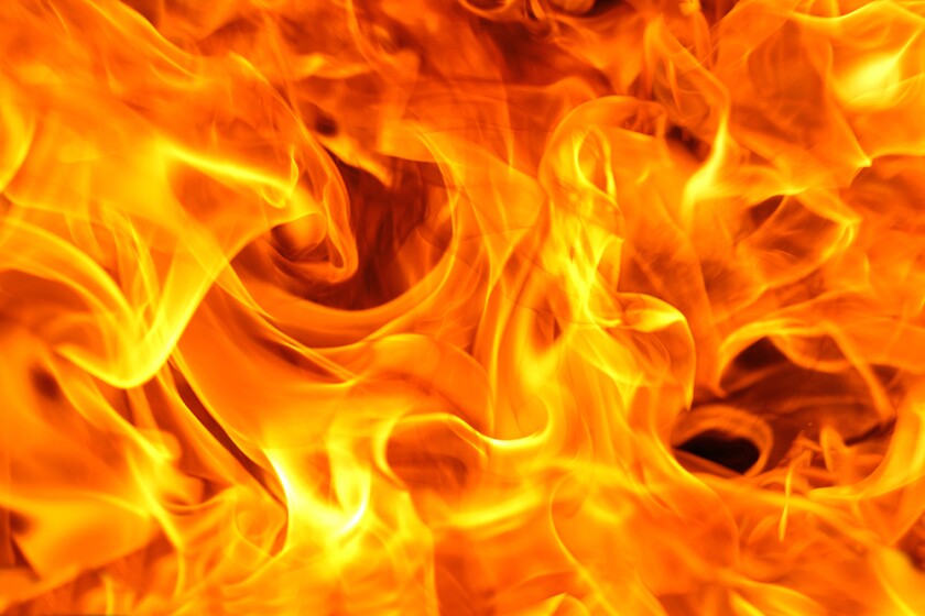 2222824+fire.jpg
