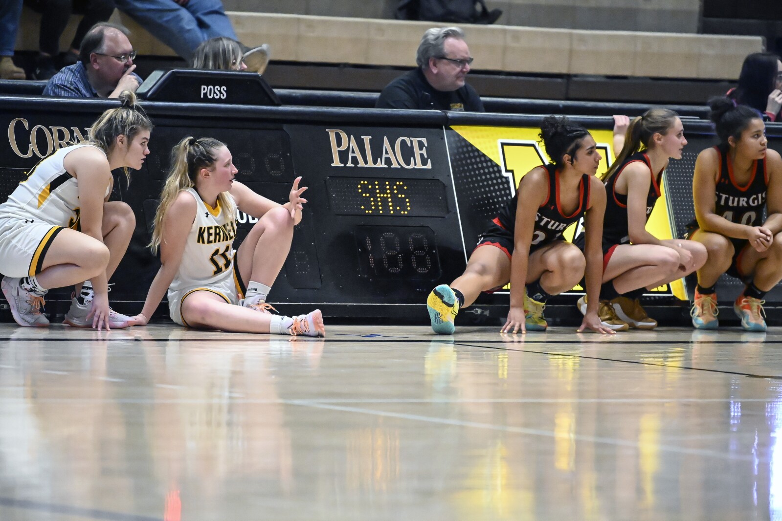 012222.S.DR.GIRLS31.jpg