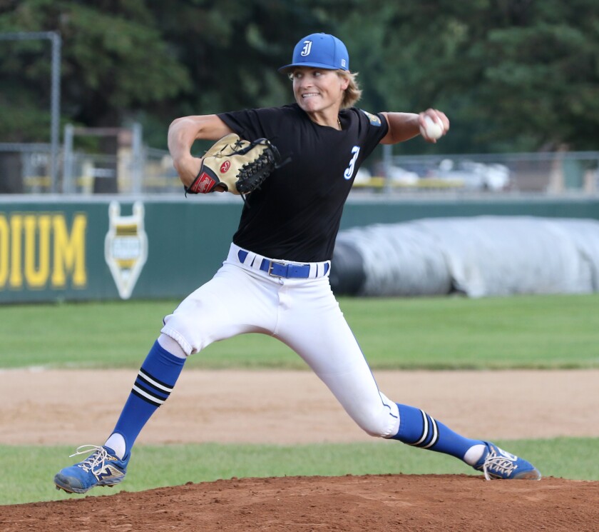 legion baseball lunzman pitching from 71422.jpg