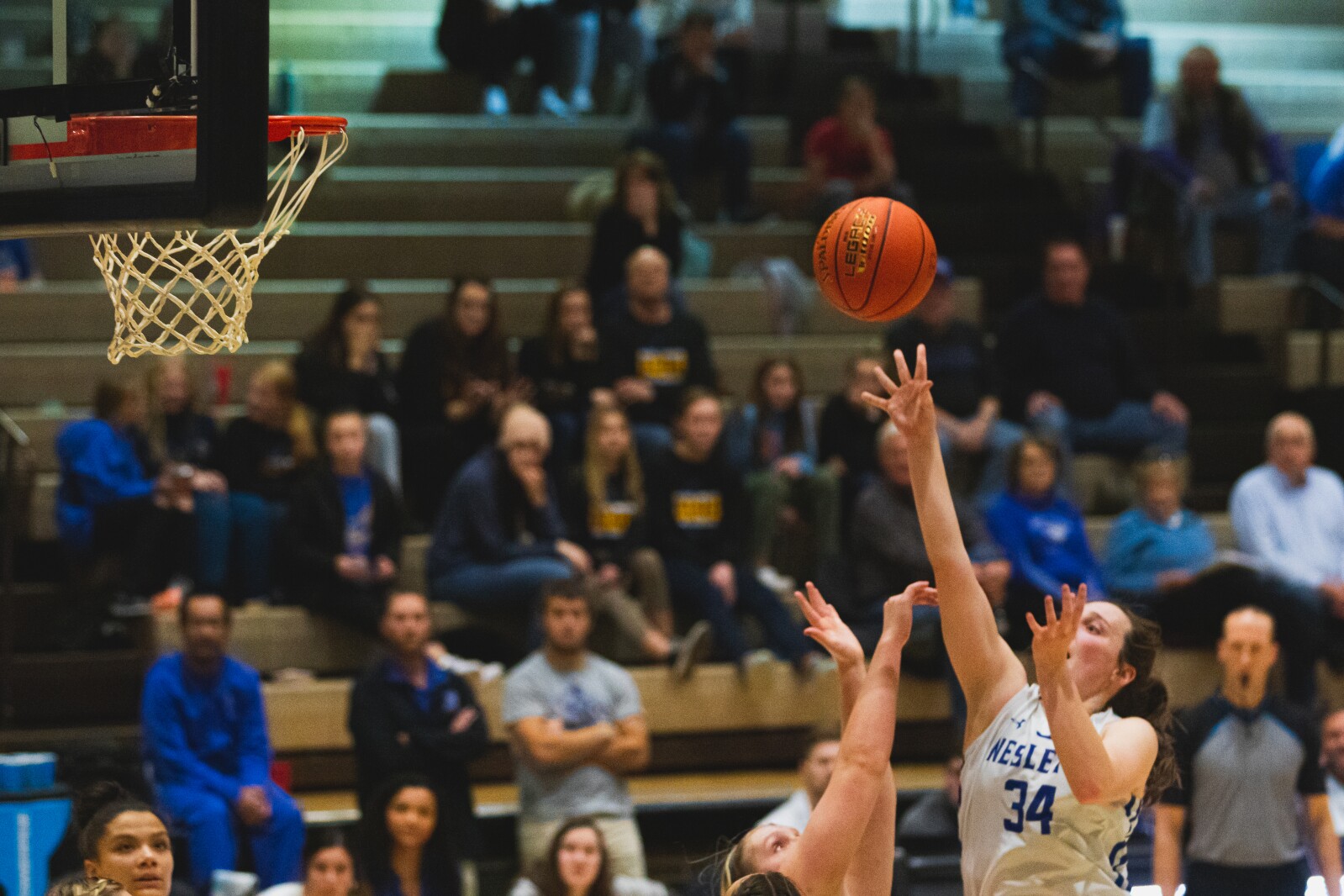 12-3-22DWUBasketball-6.jpg