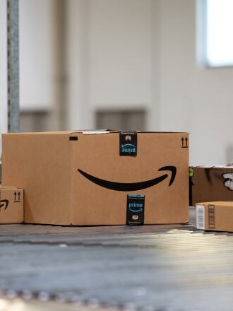 Amazon becomes the country's second $1 trillion company