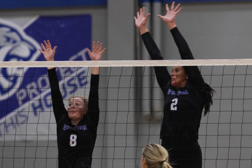 9-14-22VolleyballNorthwesternvsDWU-17.jpg