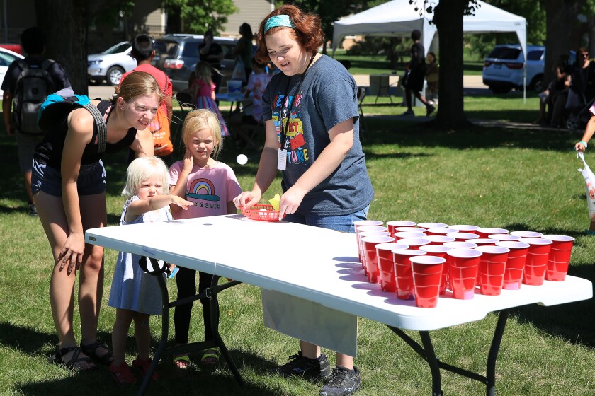 081121 N DG Nobles County Summer Reading Carnival S1.jpg