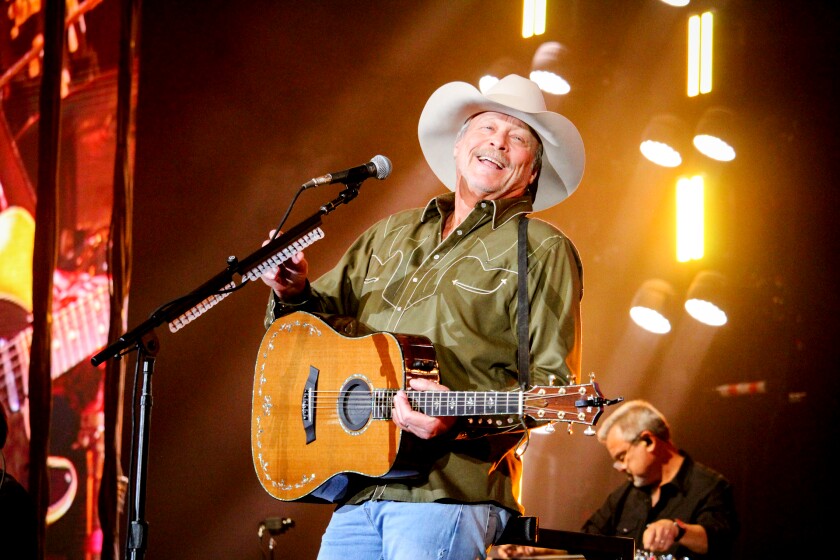 Southern comfort: Alan Jackson brings his 'Last Call' tour to Grand Forks' Alerus Center - Grand Forks Herald | Grand Forks, East Grand Forks news, weather & sports