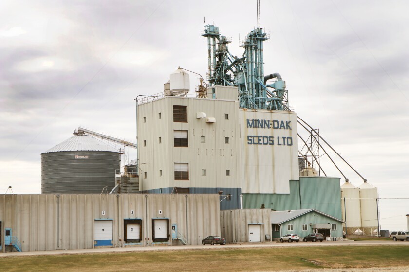 050321.AG.Minn-Dak Growers Specialty Crops04.jpg